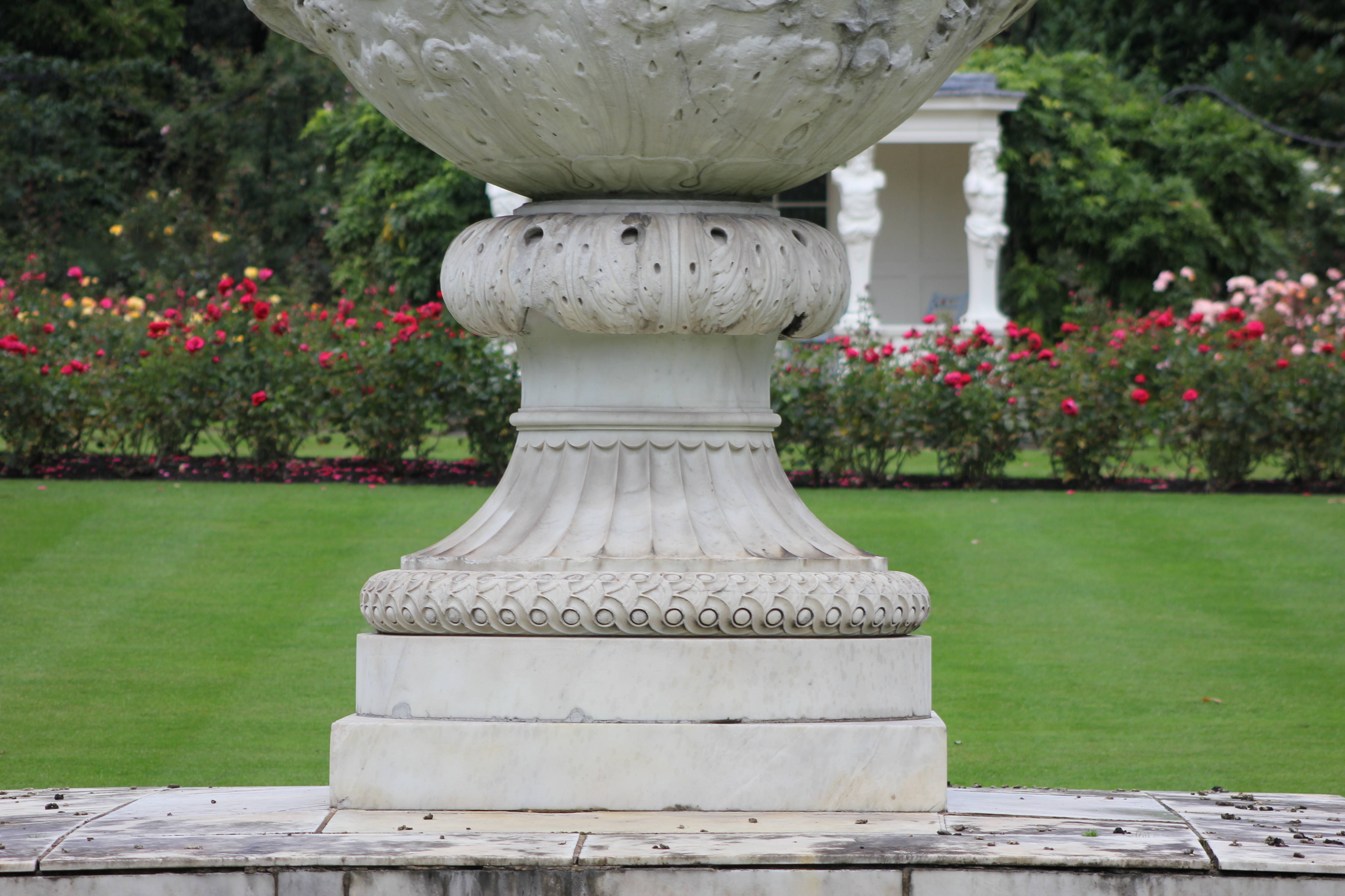 DBR (London) Limited | Buckingham Palace · Waterloo vase